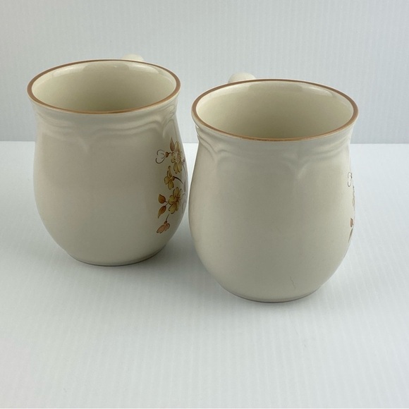 Vintage Cordella Stoneware Mugs Burnet Pattern Set of 2 - 14 ounce cups - Picture 5 of 8